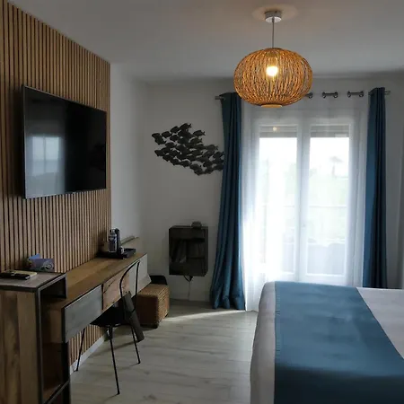 De La Vierge Noire 3*