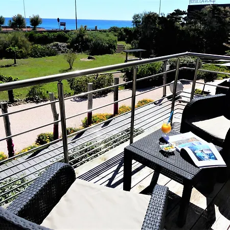 De La Vierge Noire Hotel