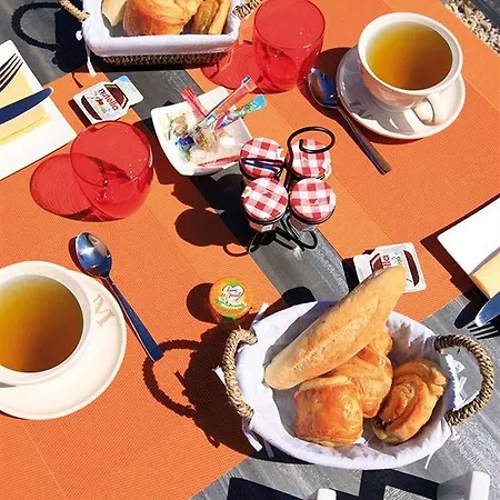 Szálloda De La Vierge Noire