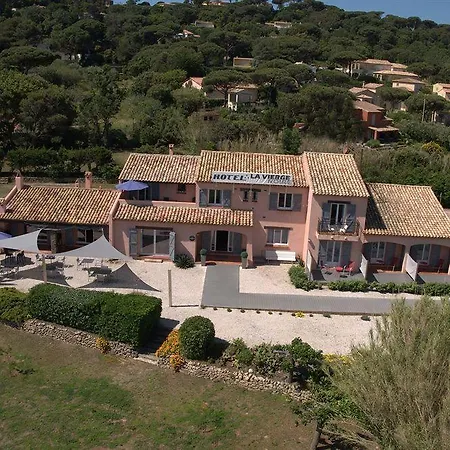 De La Vierge Noire Hotel