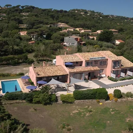 Hotel De La Vierge Noire