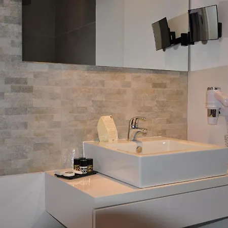 De La Vierge Noire Hotel 3*