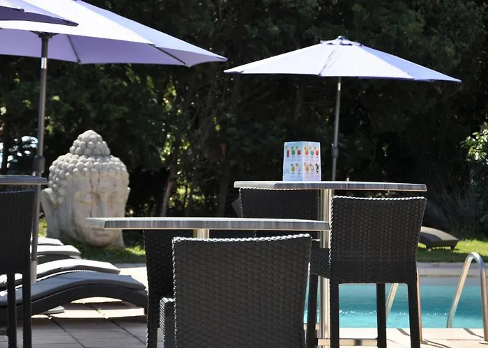 Hotel De La Vierge Noire 3*